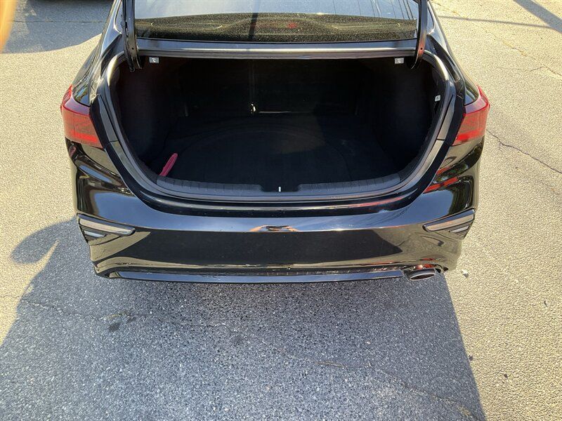 Used 2021 Kia Forte LXS FWD image 13