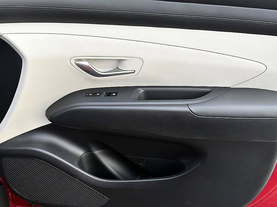 Certified 2026 Hyundai Tucson SE FWD image 25