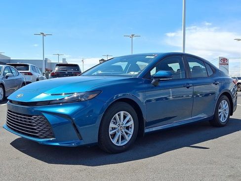 New 2026 Toyota Camry LE FWD image 3
