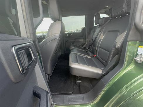 Used 2025 Ford Bronco Outer Banks image 9