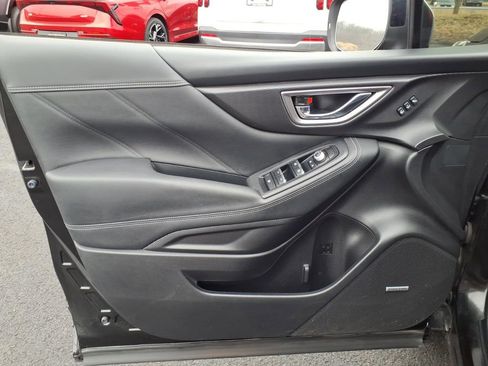 Used 2024 Subaru Forester Touring w/ Convenience Package image 11