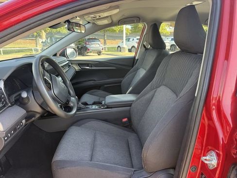 Used 2025 Toyota Camry LE FWD image 27