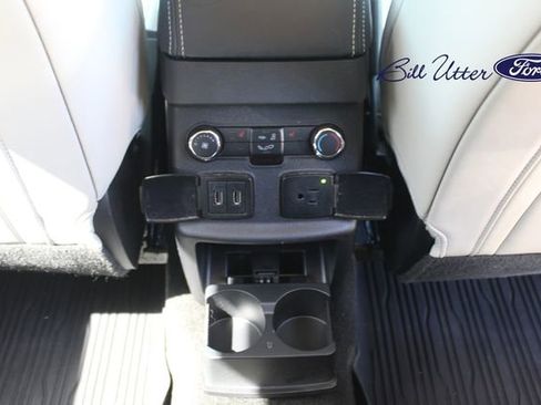 Used 2017 Ford Explorer Platinum AWD/4WD image 16