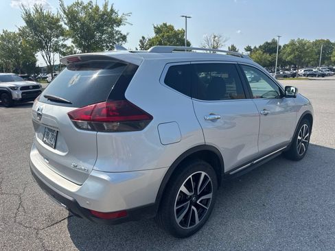 Used 2019 Nissan Rogue SL AWD/4WD image 5