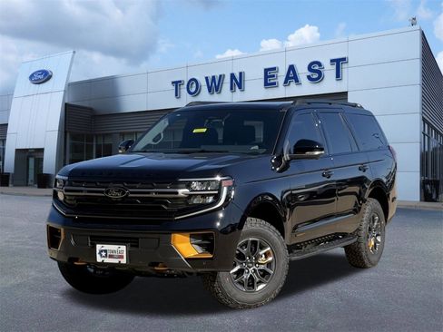 New 2025 Ford Expedition Tremor image 24