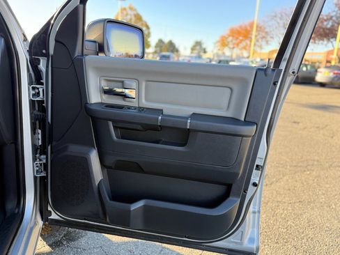 Used 2012 RAM 1500 Big Horn image 41