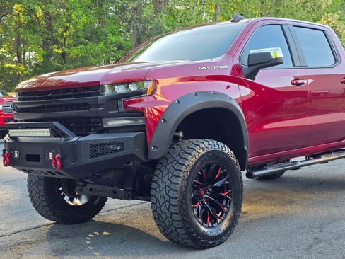 Used 2019 Chevrolet Silverado 1500 LT image 2