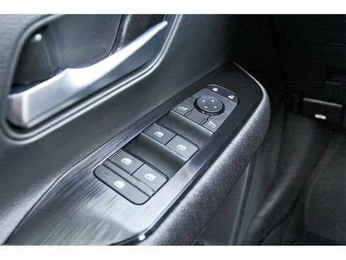 New 2026 Nissan Kicks SV image 15