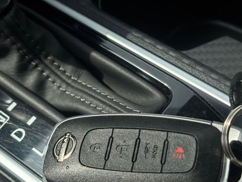 Used 2025 Nissan Sentra SV FWD image 21