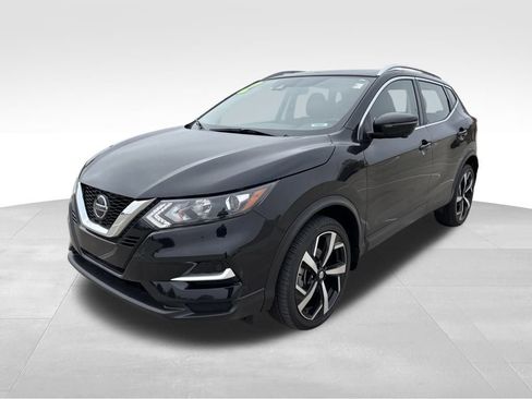 Used 2022 Nissan Rogue Sport SL image 3