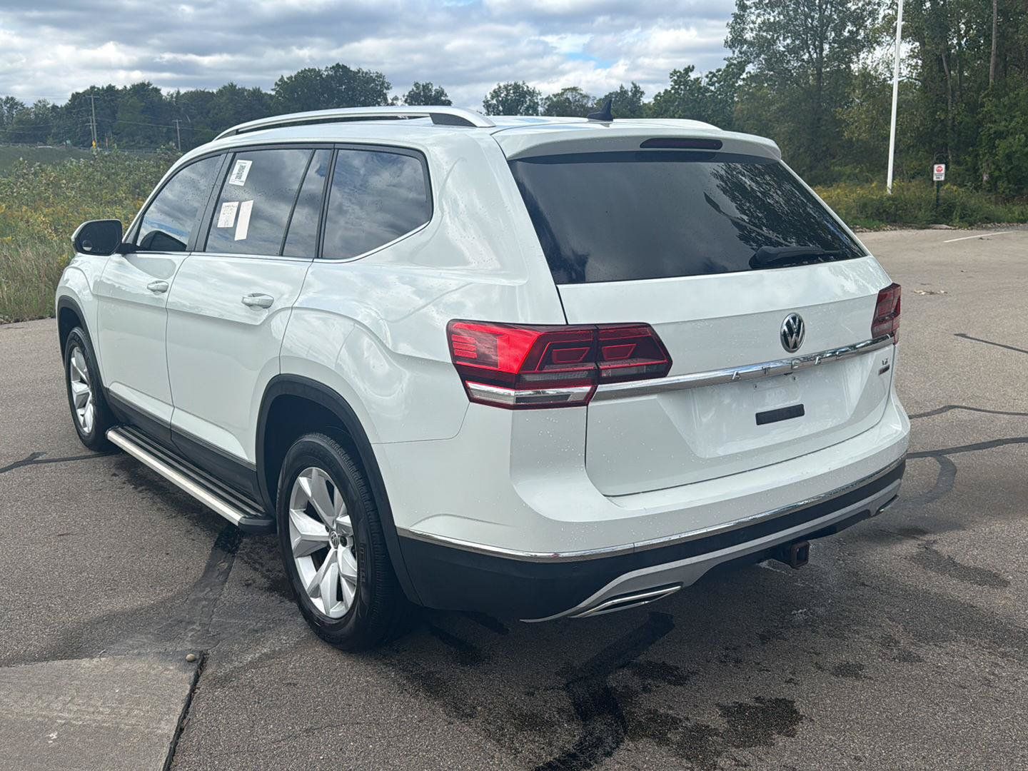 Used 2019 Volkswagen Atlas SEL AWD/4WD image 3