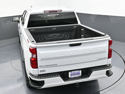 Used 2022 Chevrolet Silverado 1500 Custom image 46
