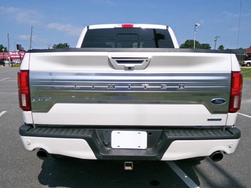 Used 2019 Ford F150 Limited w/ Trailer Tow Package AWD/4WD image 4