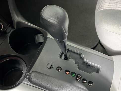 Used 2011 Toyota RAV4 4WD image 23