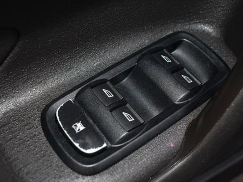 Used 2019 Ford Fiesta SE w/ Cold Weather Package image 15