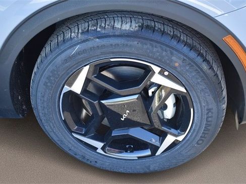 New 2026 Kia Sportage EX w/ EX Panorama Roof Package image 12