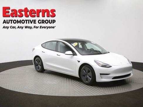 Used 2023 Tesla Model 3 Standard Range image 81
