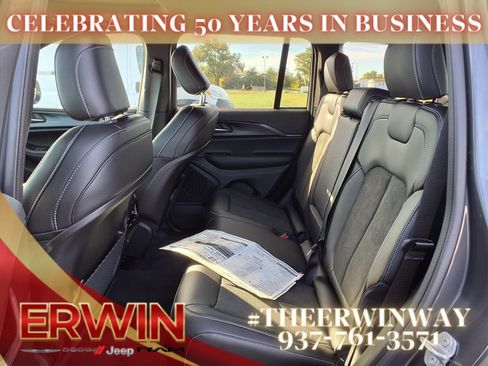 New 2025 Jeep Grand Cherokee Altitude w/ Trailer Tow Package image 5