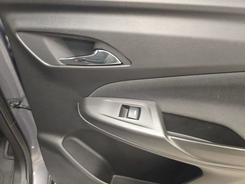 Used 2023 Chevrolet Bolt EUV LT w/ Comfort Package FWD image 14