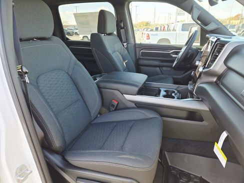 New 2026 RAM 1500 Big Horn AWD/4WD image 15