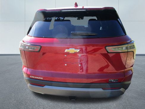 New 2026 Chevrolet Equinox LT w/ Convenience Package II image 8