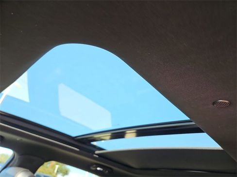 Used 2022 Cadillac XT5 Sportv w/ Technology Package image 18