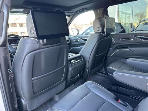 Certified 2023 Cadillac Escalade ESV Sport w/ LPO, ONYX Package image 30