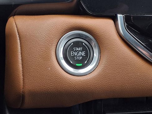 Certified 2023 GMC Canyon AT4 w/ AT4 Premium Package image 20