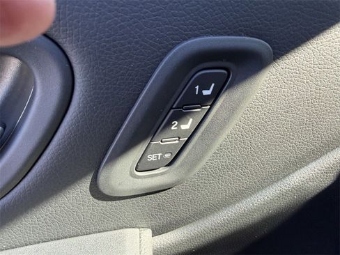 New 2025 Honda Pilot Touring image 29