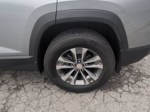 Used 2025 Chevrolet Equinox LT w/ Convenience Package II AWD/4WD image 36