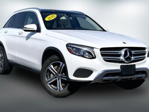 Used 2019 Mercedes-Benz GLC 300 4MATIC image 1