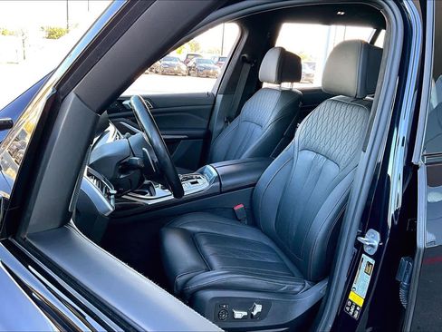 Used 2023 BMW X7 M60i w/ Executive Package image 7