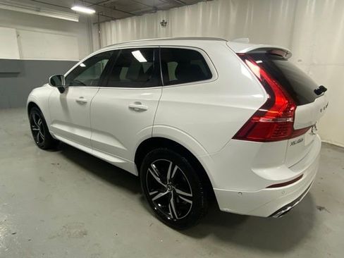 Used 2019 Volvo XC60 T6 R-Design AWD/4WD image 2