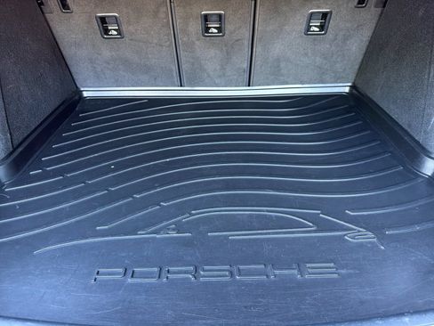 Certified 2024 Porsche Macan S w/ Premium Plus Package AWD/4WD image 16