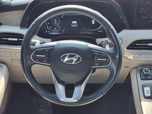 Used 2022 Hyundai Palisade Limited FWD image 13