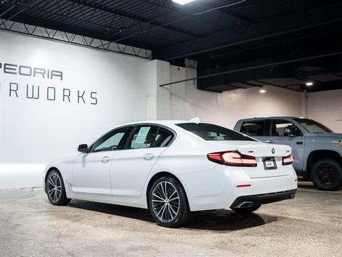 Used 2022 BMW 530i xDrive w/ Convenience Package AWD/4WD image 5
