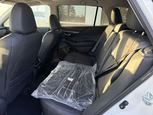 Used 2023 Subaru Outback Limited image 5
