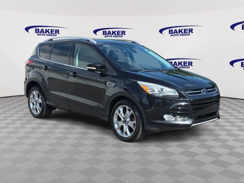 Used 2014 Ford Escape Titanium w/ Equipment Group 401A FWD image 3