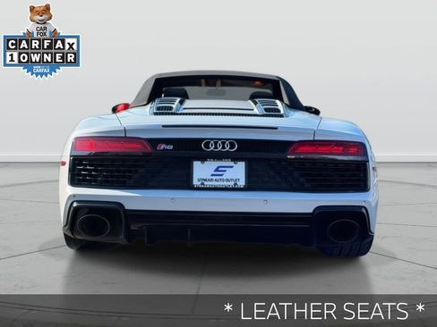 Used 2022 Audi R8 V10 w/ Carbon Exterior Package image 10