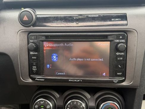 Used 2014 Scion tC FWD image 10