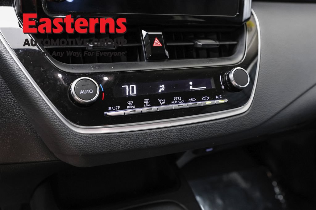 Used 2025 Toyota Corolla LE FWD image 19