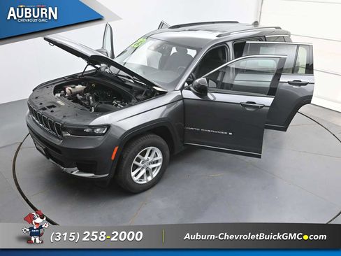 Used 2023 Jeep Grand Cherokee L Laredo AWD/4WD image 38