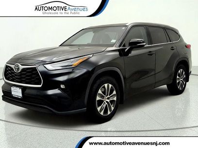 Used 2022 Toyota Highlander XLE