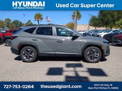 New 2026 Hyundai Tucson SEL image 8