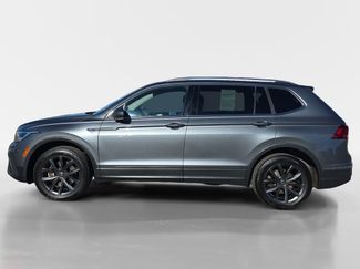Used 2023 Volkswagen Tiguan SE w/ Panoramic Sunroof Package video 2