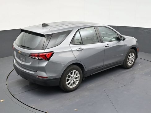 Used 2024 Chevrolet Equinox LS FWD image 16
