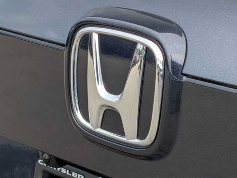 Used 2019 Honda Insight EX image 10