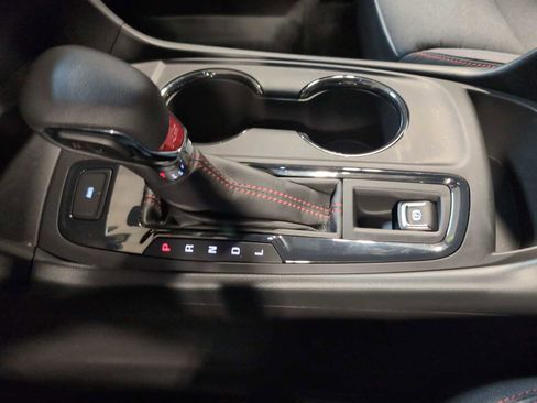 Used 2024 Chevrolet Equinox RS image 15