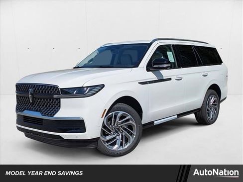 New 2025 Lincoln Navigator Reserve image 1