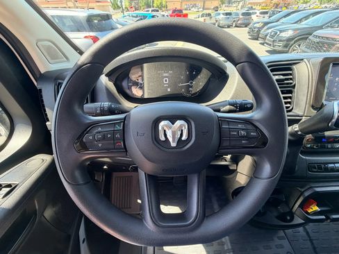Used 2023 RAM ProMaster 2500 FWD image 9